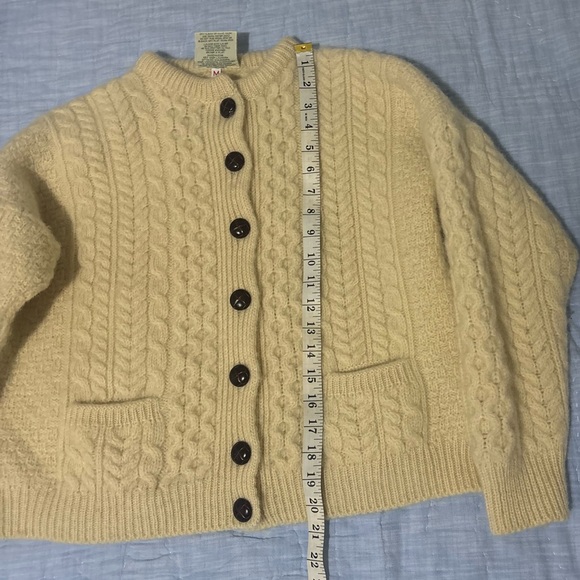 Pure Wool Made in Ireland by Carraig Donn Cozy Cream/beige Cable Knit Sweater - Picture 6 of 7
